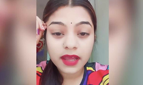 ക്ഷേത്രപരിസരത്ത് റീൽ ചിത്രീകരിച്ചു; ഇൻസ്റ്റഗ്രാം താരത്തിനെതിരെ കേസ്