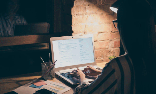 രാത്രി ഷിഫ്റ്റിൽ ജോലിക്കിരിക്കുന്നവരാണോ നിങ്ങൾ? എങ്കിൽ ഇക്കാര്യങ്ങളിൽ ശ്രദ്ധ വേണം