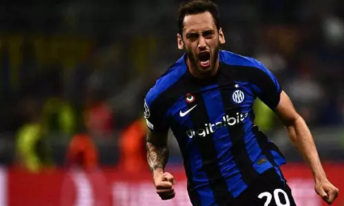 യുവേഫ ചാമ്പ്യൻസ് ലീഗിൽ ബാഴ്‌സയെ തകർത്ത് ഇന്റർമിലാൻ