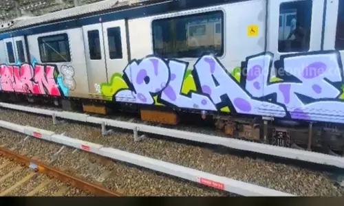 കൊച്ചി മെട്രോയിലെ ഗ്രാഫിറ്റിക്ക് പിന്നിൽ ഇറ്റാലിയൻ സംഘമല്ലെന്ന് പൊലീസ്