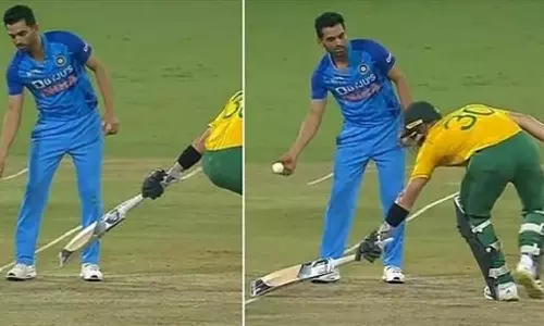 ഔട്ടാക്കിയില്ല, അവസരം വേണ്ടെന്ന് വെച്ച് ദീപക് ചാഹർ: എതിർത്തും അനുകൂലിച്ചും വാദം