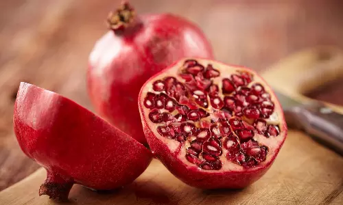 ക്യാൻസർ വരെ അകറ്റും; ചില്ലറക്കാരനല്ല മാതളം..