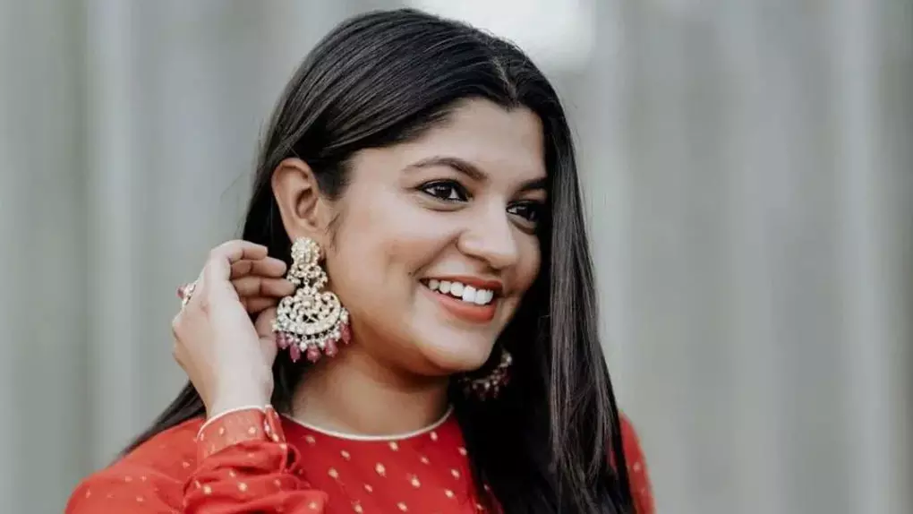 തടിയുടെ പേരിൽ അവസരം നഷ്ടമായിട്ടുണ്ട്: അപർണ ബാലമുരളി തടിയുടെ പേരിൽ അവസരം നഷ്ടമായിട്ടുണ്ട്: അപർണ ബാലമുരളി