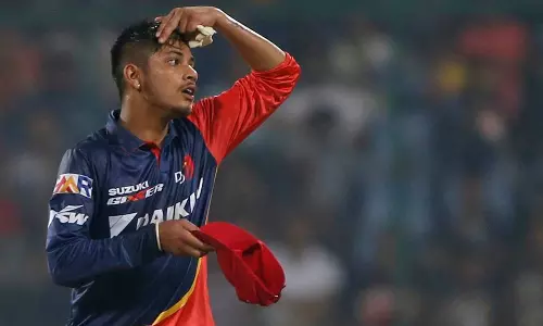 ആരാധികയെ ഹോട്ടലിലെത്തിച്ച് പീഡിപ്പിച്ചു; ഐപിഎൽ മുൻ താരം അറസ്റ്റിൽ ആരാധികയെ ഹോട്ടലിലെത്തിച്ച് പീഡിപ്പിച്ചു; ഐപിഎൽ മുൻ താരം അറസ്റ്റിൽ