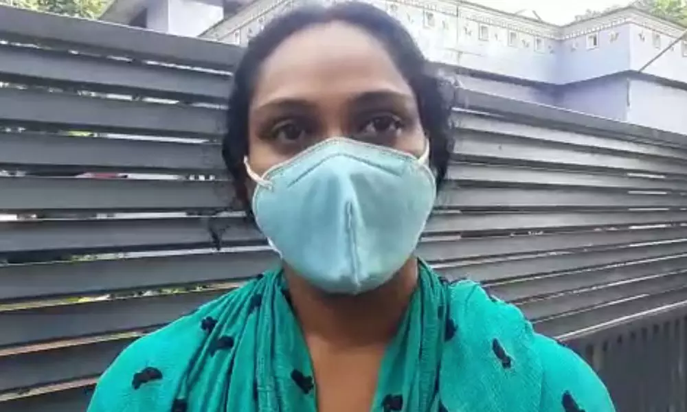 സ്ത്രീധനം കുറഞ്ഞുപോയി: കൊല്ലത്ത് യുവതിയെും കുഞ്ഞിനെയും ഭർതൃവീട്ടുകാർ വീട്ടില്‍ നിന്ന് ഇറക്കിവിട്ടു