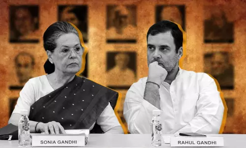 സ്വതന്ത്ര ഇന്ത്യയിലെ കോണ്‍ഗ്രസ്സ് പ്രസിഡണ്ടുമാരും നെഹ്‌റു കുടുംബവും