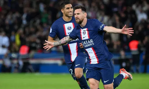 ചാമ്പ്യൻസ് ലീഗിൽ 40 ടീമുകൾക്കെതിരെ ഗോൾ നേടുന്ന ആദ്യ താരം;പുതിയ റെക്കോർഡുമായി മെസി