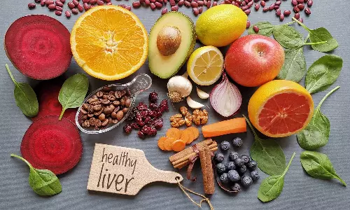 കരളിനെ ഹെൽത്തിയാക്കണോ? ഭക്ഷണത്തിലുൾപ്പെടുത്താം ഈ പത്ത് കാര്യങ്ങൾ