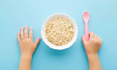 കുഞ്ഞുങ്ങൾക്ക് ഓട്‌സ് നൽകുന്നവരാണോ നിങ്ങൾ? എങ്കിൽ ഈ കാര്യങ്ങൾ ശ്രദ്ധിക്കണം