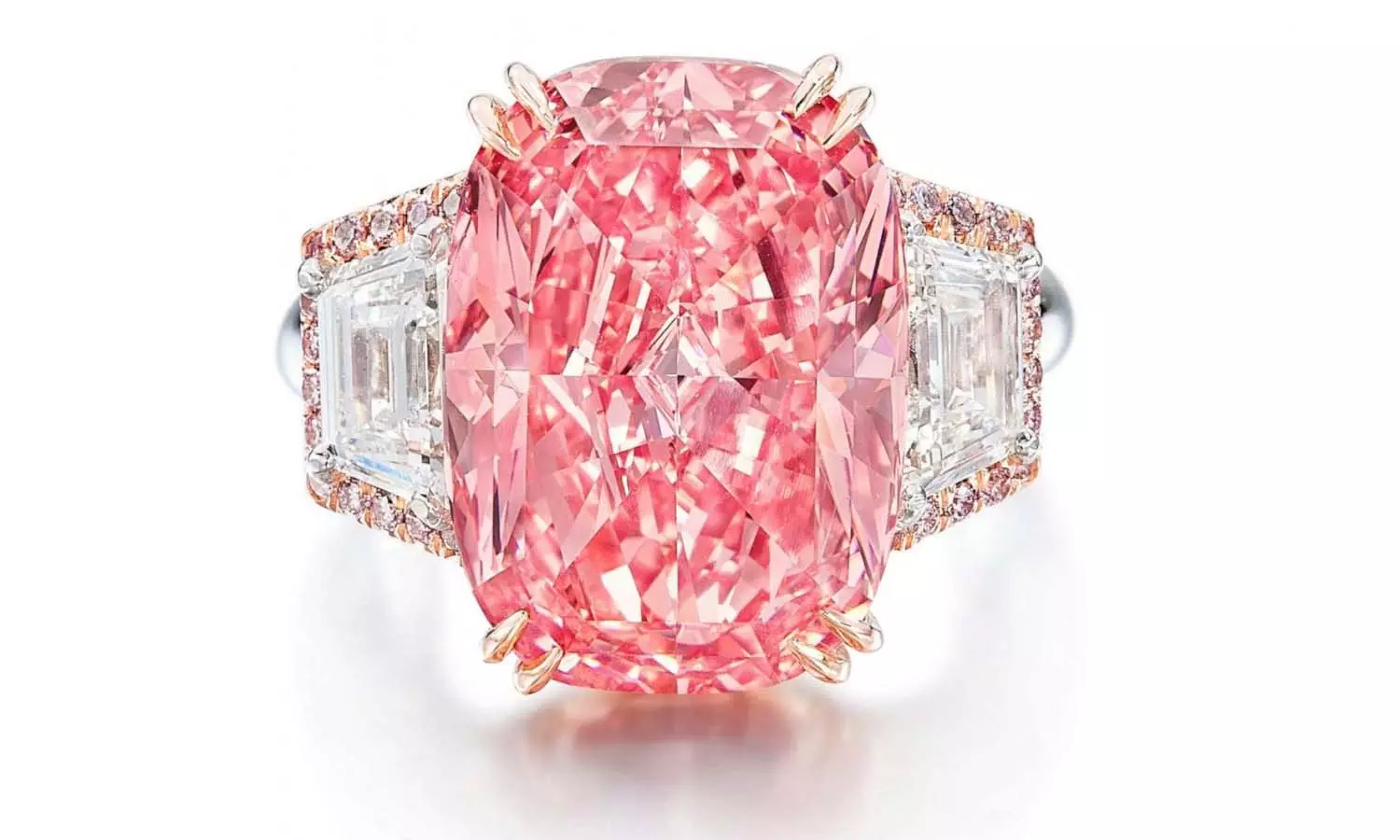 പിങ്ക് ഡയമണ്ട് ലേലത്തില് പോയത് 460 കോടി രൂപയ്ക്ക് പിങ്ക് ഡയമണ്ട് ലേലത്തില് പോയത് 460 കോടി രൂപയ്ക്ക്