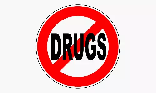 350 കോടി രൂപ വില വരുന്ന മയക്കുമരുന്നുമായി പാക് ബോട്ട് ഗുജറാത്ത് തീരത്ത് പിടിയിൽ