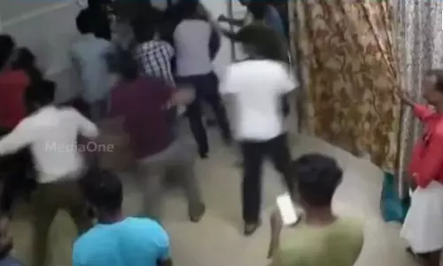 ആശുപത്രിക്കുള്ളിൽ സംഘർഷമുണ്ടാക്കി എം.എസ്.എഫ്- എസ്.എഫ്‌.ഐ പ്രവർത്തകർ ; പരസ്പരം ആരോപണമുന്നയിച്ച് സംഘടനകൾ