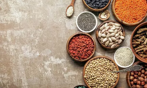 പ്രമേഹത്തെ വരുതിയിലാക്കാൻ എട്ട് സൂപ്പർ ഫുഡുകള്‍