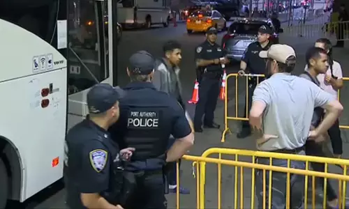 കുടിയേറ്റക്കാരുടെ ഒഴുക്ക്: ന്യൂയോര്‍ക്കില്‍ അടിയന്തരാവസ്ഥ പ്രഖ്യാപിച്ചു