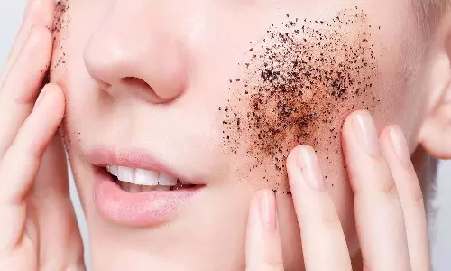 കരുവാളിപ്പും വരണ്ട ചർമവും അകറ്റാം; പ്രതിവിധി കോഫിയിലുണ്ട്