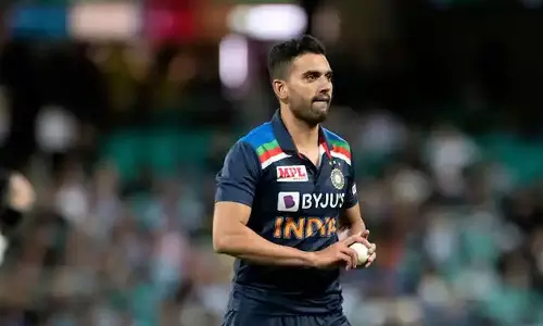 ചഹാറിന് പകരം വാഷിംഗ്ടൺ സുന്ദർ; ദക്ഷിണാഫ്രിക്കയ്‌ക്കെതിരെയുള്ള ഇന്ത്യൻ ടീമിൽ മാറ്റം