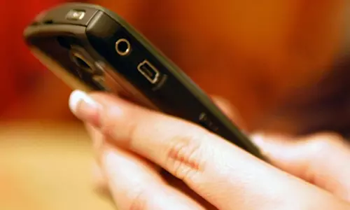 ഹണിട്രാപ്പിലൂടെ ഉന്നതരില്‍ നിന്ന് പണം തട്ടി; യുവതി അറസ്റ്റില്‍