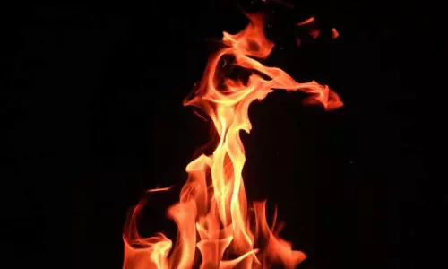 തൃശൂരിൽ അമ്മയും മകനും പൊള്ളലേറ്റ് മരിച്ചു; ഭർത്താവും മൂത്തമകനും ഗുരുതരാവസ്ഥയിൽ