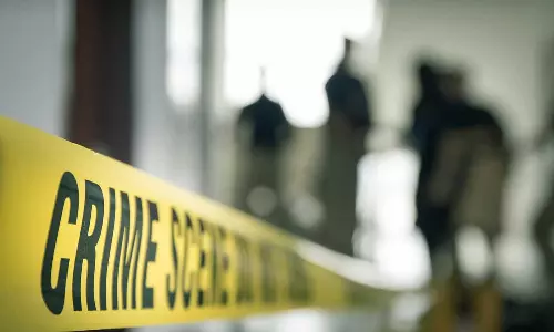 പ്രണയാഭ്യാർത്ഥന നിരസിച്ചു; തലശ്ശേരിയിൽ മകൾക്കും അമ്മക്കും വെട്ടേറ്റു