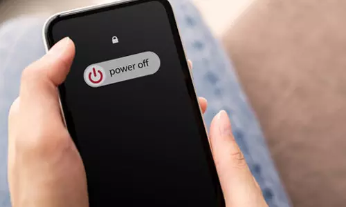 പരസ്പരം മിണ്ടാന്‍ എല്ലാ ദിവസവും മൊബൈലും ടിവിയും ഓഫാക്കി ഒരു ഗ്രാമം