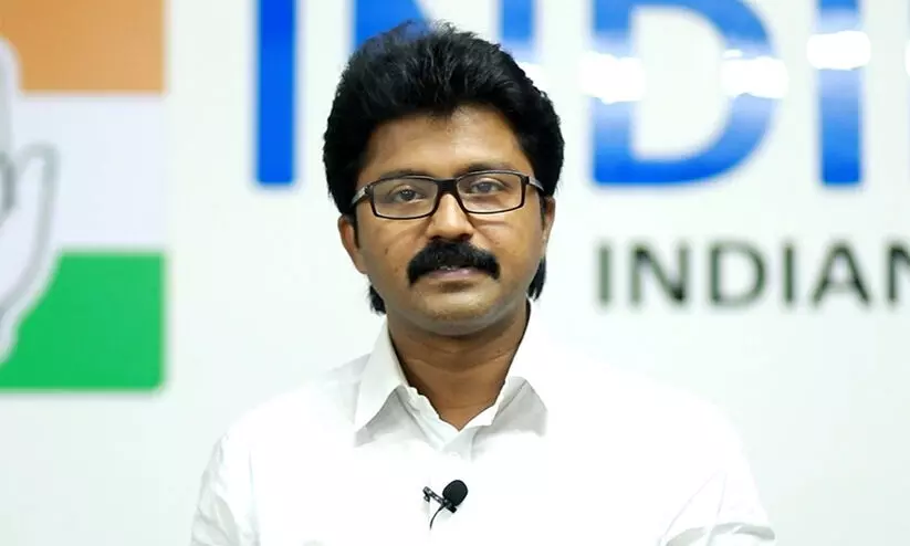 എം.എല്‍.എക്കെതിരായ പീഡന പരാതി ഒത്തുതീർപ്പാക്കാൻ ശ്രമം; കോവളം സി.ഐയെ സ്ഥലം മാറ്റി