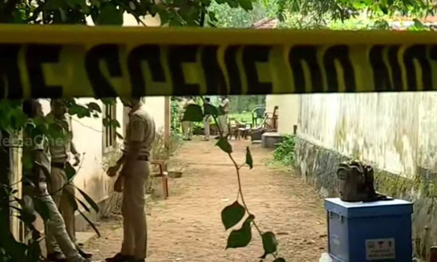 ഉപ്പിലിട്ട് കുഴിച്ചിട്ട മനുഷ്യമാംസം കണ്ടെത്തി; സൂക്ഷിച്ചത് പാചകം ചെയ്തു കഴിക്കാനെന്ന് സംശയം