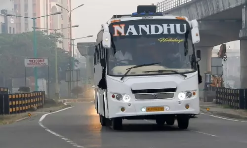 ഏകീകൃത കളർ കോഡില്‍ പ്രതിഷേധം: ഇന്ന് ടൂറിസ്റ്റ് ബസുടമകളുടെ സൂചനാ സമരം