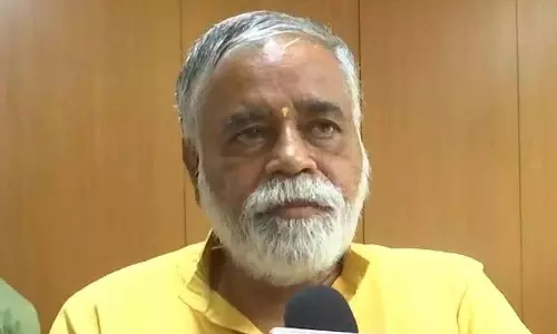 സുപ്രിംകോടതിയുടെ അന്തിമ വിധി വരുന്നത് വരെ സ്കൂളുകളിൽ ഹിജാബ് വിലക്ക് തുടരും: കർണാടക മന്ത്രി സുപ്രിംകോടതിയുടെ അന്തിമ വിധി വരുന്നത് വരെ സ്കൂളുകളിൽ ഹിജാബ് വിലക്ക് തുടരും: കർണാടക മന്ത്രി