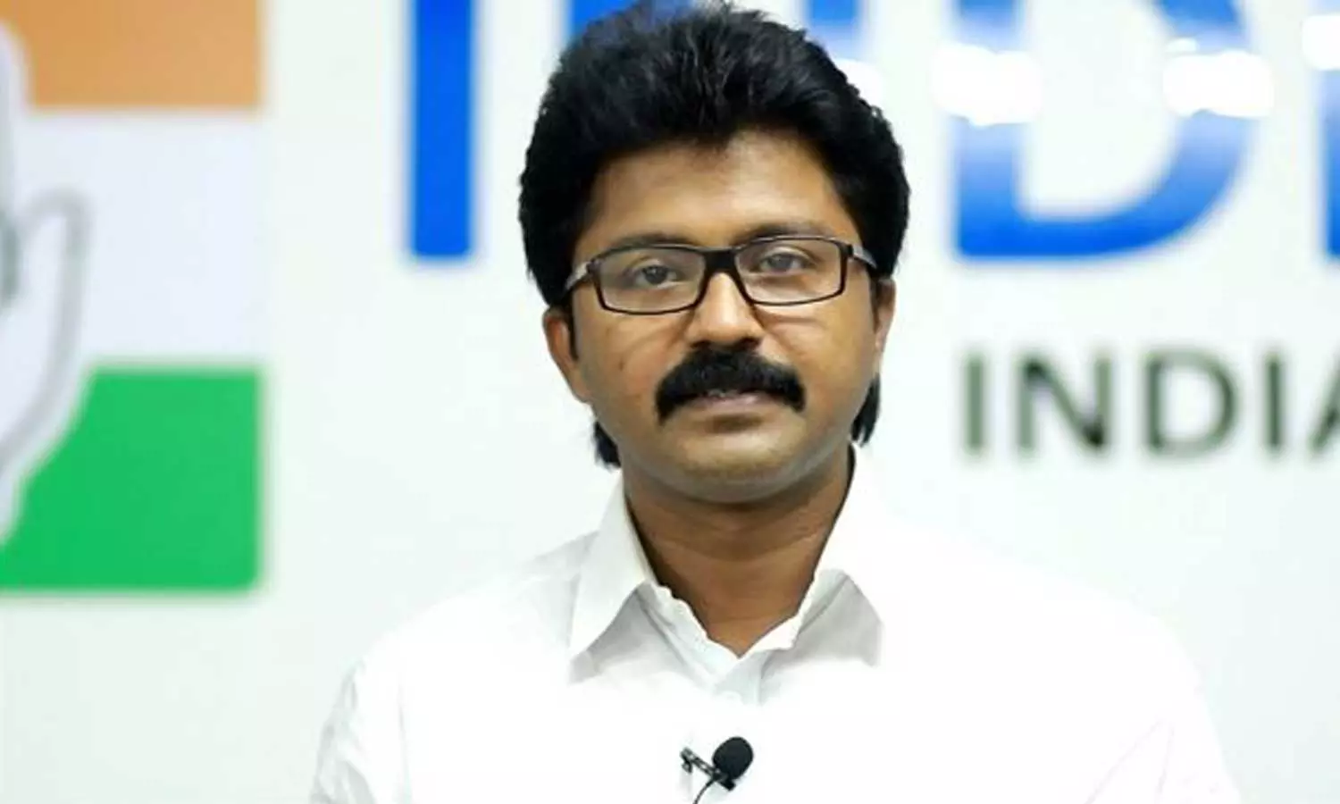 ബലാത്സംഗക്കേസ്: എൽദോസ് കുന്നപ്പിള്ളിലിന്റെ അറസ്റ്റ് ഉടനുണ്ടായേക്കും; അന്വേഷണസംഘം സ്പീക്കർക്ക് കത്ത് നൽകി ബലാത്സംഗക്കേസ്: എൽദോസ് കുന്നപ്പിള്ളിലിന്റെ അറസ്റ്റ് ഉടനുണ്ടായേക്കും; അന്വേഷണസംഘം സ്പീക്കർക്ക് കത്ത് നൽകി