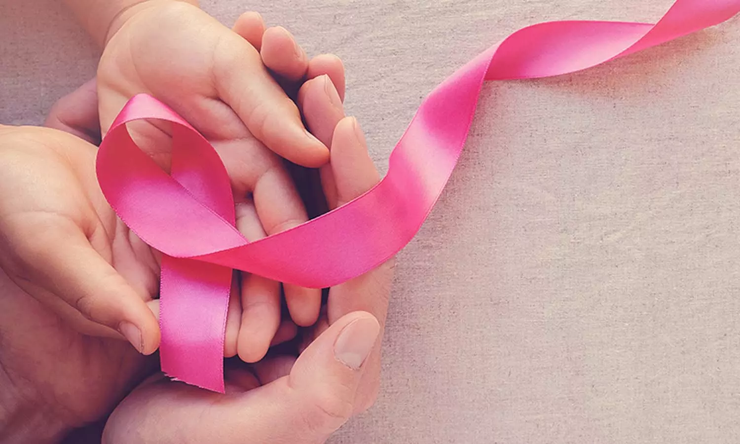 ലോക സ്തനാർബുദ മാസാചരണം; കാൻസർ കെയർ ഗ്രൂപ്പ് പങ്കാളികളായി