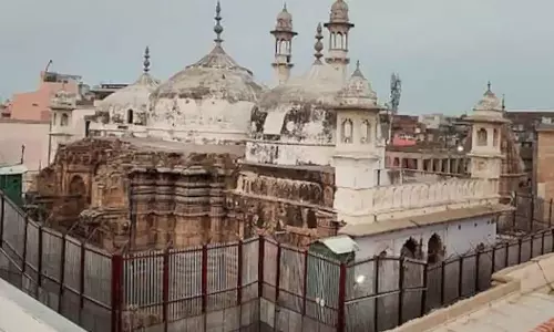 ഗ്യാൻവാപി മസ്ജിദിലെ കാർബൺ ഡേറ്റിംഗിന് അനുമതിയില്ല; ഹിന്ദു സ്ത്രീകളുടെ ഹരജി തള്ളി കോടതി