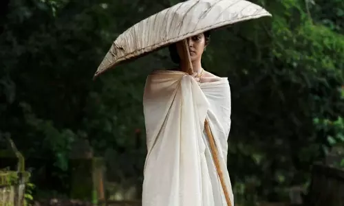 അമല പോളും നീരജ് മാധവും ഒന്നിക്കുന്ന ദ്വിജ; ഫസ്റ്റ് ലുക്ക് പോസ്റ്റർ പുറത്ത്