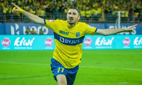 ഇവൻ കൽയൂഷ്നി ആദ്യ ഇലവനിൽ; ബ്ലാസ്റ്റേഴ്സ് ലൈനപ്പ് ഇങ്ങനെ ഇവൻ കൽയൂഷ്നി ആദ്യ ഇലവനിൽ; ബ്ലാസ്റ്റേഴ്സ് ലൈനപ്പ് ഇങ്ങനെ