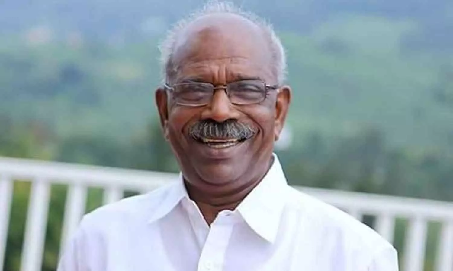 പാർട്ടിയോട് നന്ദികേട് കാണിച്ച രാജേന്ദ്രനെ കൈകാര്യം ചെയ്യാൻ ആഹ്വാനം ചെയ്ത് എം.എം മണി