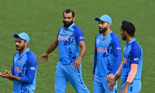 ഞെട്ടിച്ച് ഷമി: അവസാന ഓവറിൽ നാല് വിക്കറ്റുകൾ: തകർപ്പൻ ജയവുമായി ഇന്ത്യ