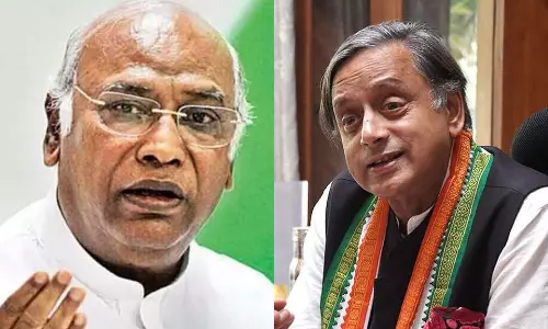 കോൺ​ഗ്രസ് അധ്യക്ഷ തെരഞ്ഞെടുപ്പ്: വോട്ടെടുപ്പ് പൂർത്തിയായി; ഫലം മറ്റന്നാൾ