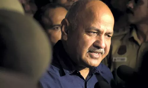 ജയിലിൽ പോകേണ്ടി വന്നാലും ഗുജറാത്തിൽ സ്‌കൂളുകൾ പണിയുന്നത് നിർത്തില്ല; സിസോദിയയുടെ വാഗ്‌ദാനം