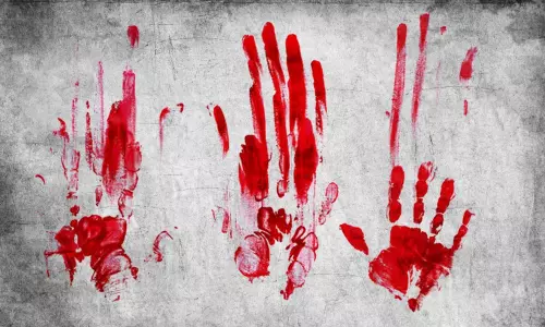 തല്ലിയും കൊന്നും അറപ്പ് തീരുന്ന നമ്മള്‍