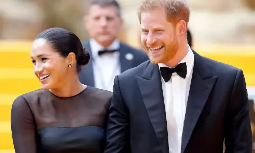 ദി ക്രൗൺ സീസൺ 5 വിവാദം; മേഗൻ മാർക്കിൾ - പ്രിൻസ് ഹാരി ഡോക്യുമെന്ററി റിലീസ് നീട്ടി നെറ്റ്ഫ്ലിക്സ്