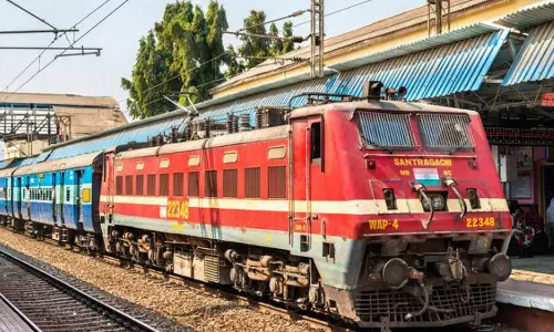 ആക്രി വിറ്റ് ഇന്ത്യൻ റെയിൽവെ നേടിയത് 2,500 കോടി രൂപ