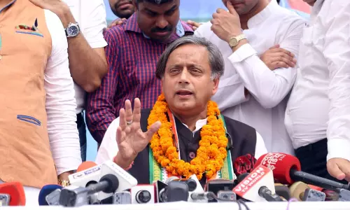 തോറ്റാൽ തരൂരിനെ കോൺഗ്രസ് എന്തു ചെയ്യും?