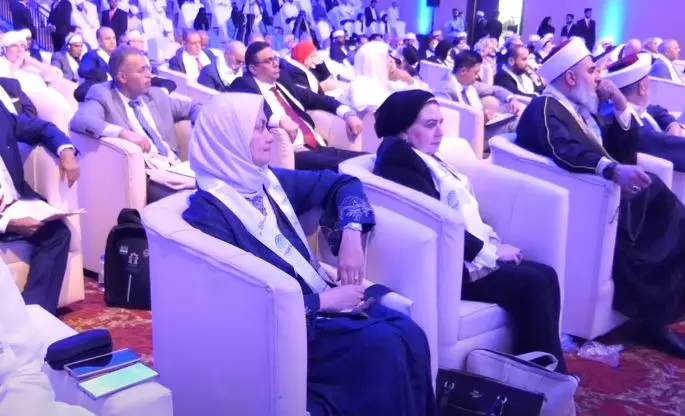 ഉച്ചകോടിക്കെത്തിയ വനിതാ പ്രതിനിധികള് ഉച്ചകോടിക്കെത്തിയ വനിതാ പ്രതിനിധികള്