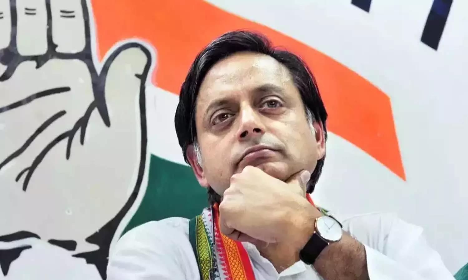 തരൂരിന് ഇരട്ടമുഖം, പാർട്ടിയെ ചളിവാരി തേക്കാൻ ശ്രമിക്കുന്നു; കുറ്റപ്പെടുത്തി മിസ്ത്രി