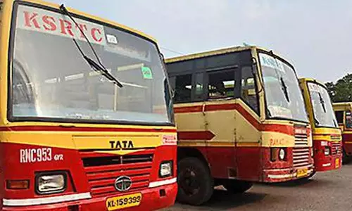 പാറശാല ഡിപ്പോയിൽ മിന്നൽ പരിശോധന: സൂപ്രണ്ടിനെയും അസിസ്റ്റന്റിനെയും സ്ഥലം മാറ്റി