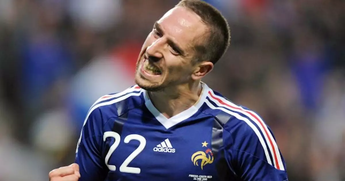 കരുത്തും കഴിവും ചേർന്ന കളിയഴകിന് വിട; ഫ്രാങ്ക് റിബറി വിരമിച്ചു