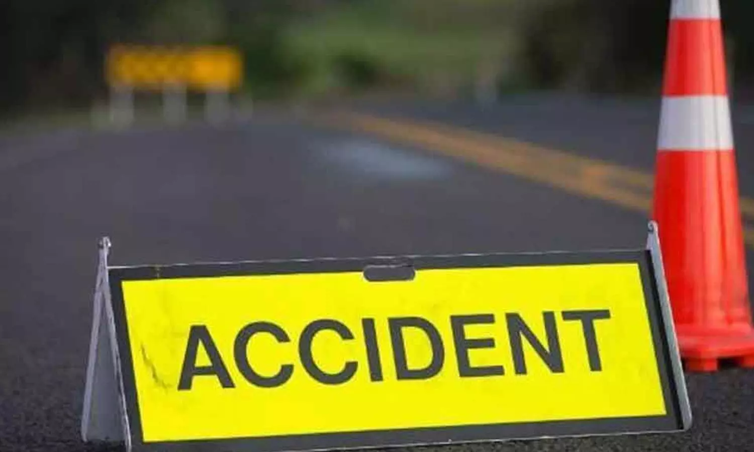 മധ്യപ്രദേശിൽ ബസ് കണ്ടെയ്‌നർ ലോറിയിലിടിച്ച് 14 മരണം: 40 പേർക്ക് പരിക്ക്‌