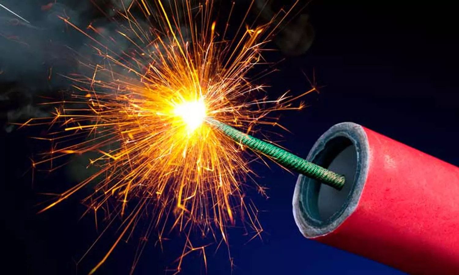 ദീപാവലിക്ക് ഹരിത പടക്കം മാത്രം; അനുമതി രണ്ട് മണിക്കൂർ ദീപാവലിക്ക് ഹരിത പടക്കം മാത്രം; അനുമതി രണ്ട് മണിക്കൂർ