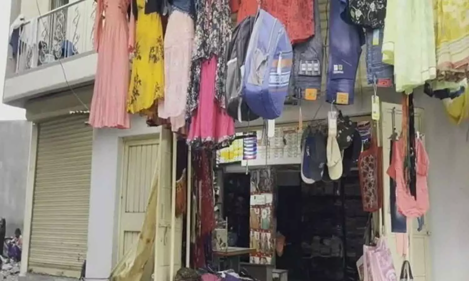 ബിൽക്കീസ് ബാനു താമസിച്ചിരുന്ന വീട് ബിൽക്കീസ് ബാനു താമസിച്ചിരുന്ന വീട്