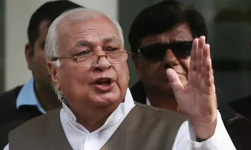 കേരളം ലഹരി വിൽപനയുടെ തലസ്ഥാനം, സർക്കാർ പണമുണ്ടാക്കുന്നത് ലോട്ടറിയും മദ്യവും വിറ്റ്; ഗവർണർ