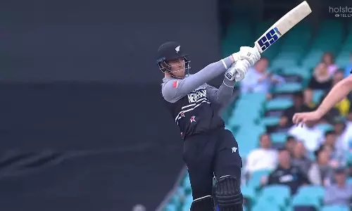 16 പന്തിൽനിന്ന് 42; ഓസീസ് ബൗളർമാരെ പഞ്ഞിക്കിട്ട് ഫിൻ അലൻ